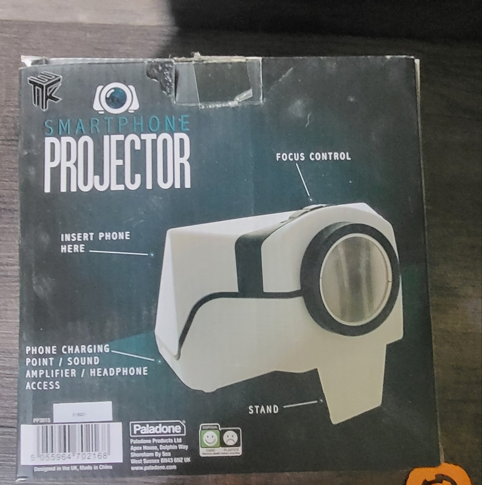 Projector - Picture 2 of 3
